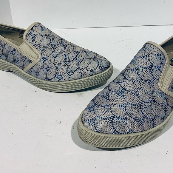 New Cougar Women's Waterproof LULA Shoes Beige Blue Dots Circles Sz 10 - Picture 2 of 10